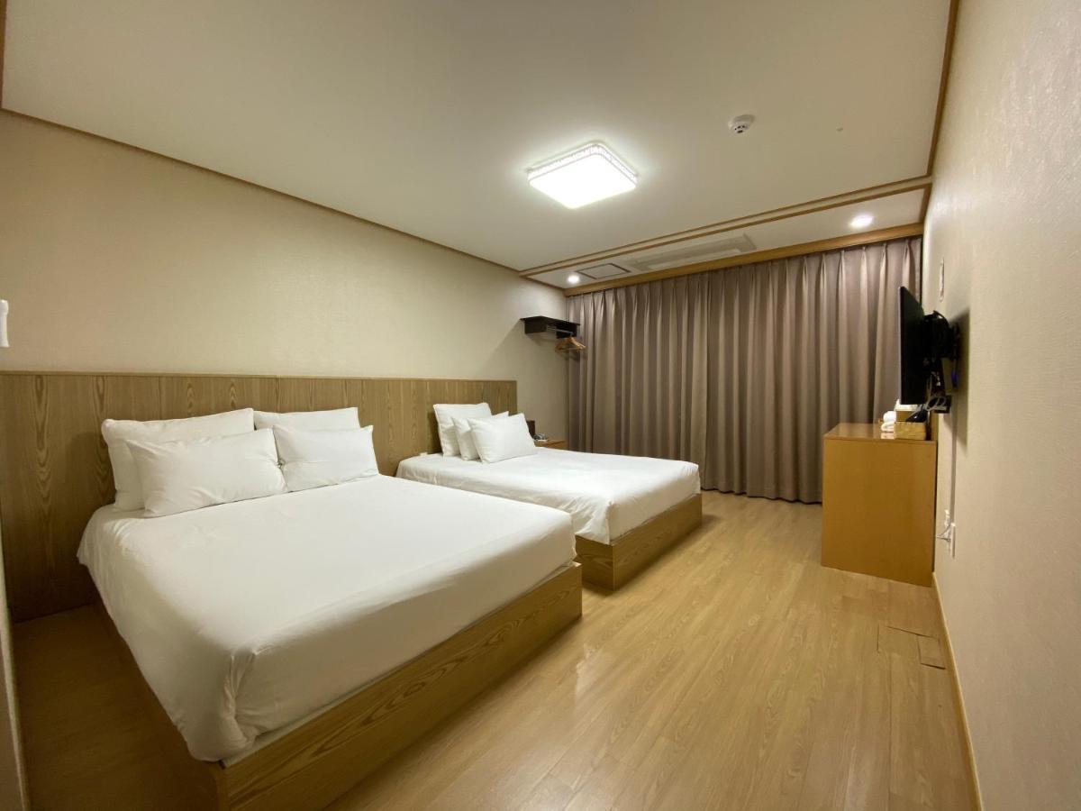 Seogwipo Dongwon Hotel Exterior photo